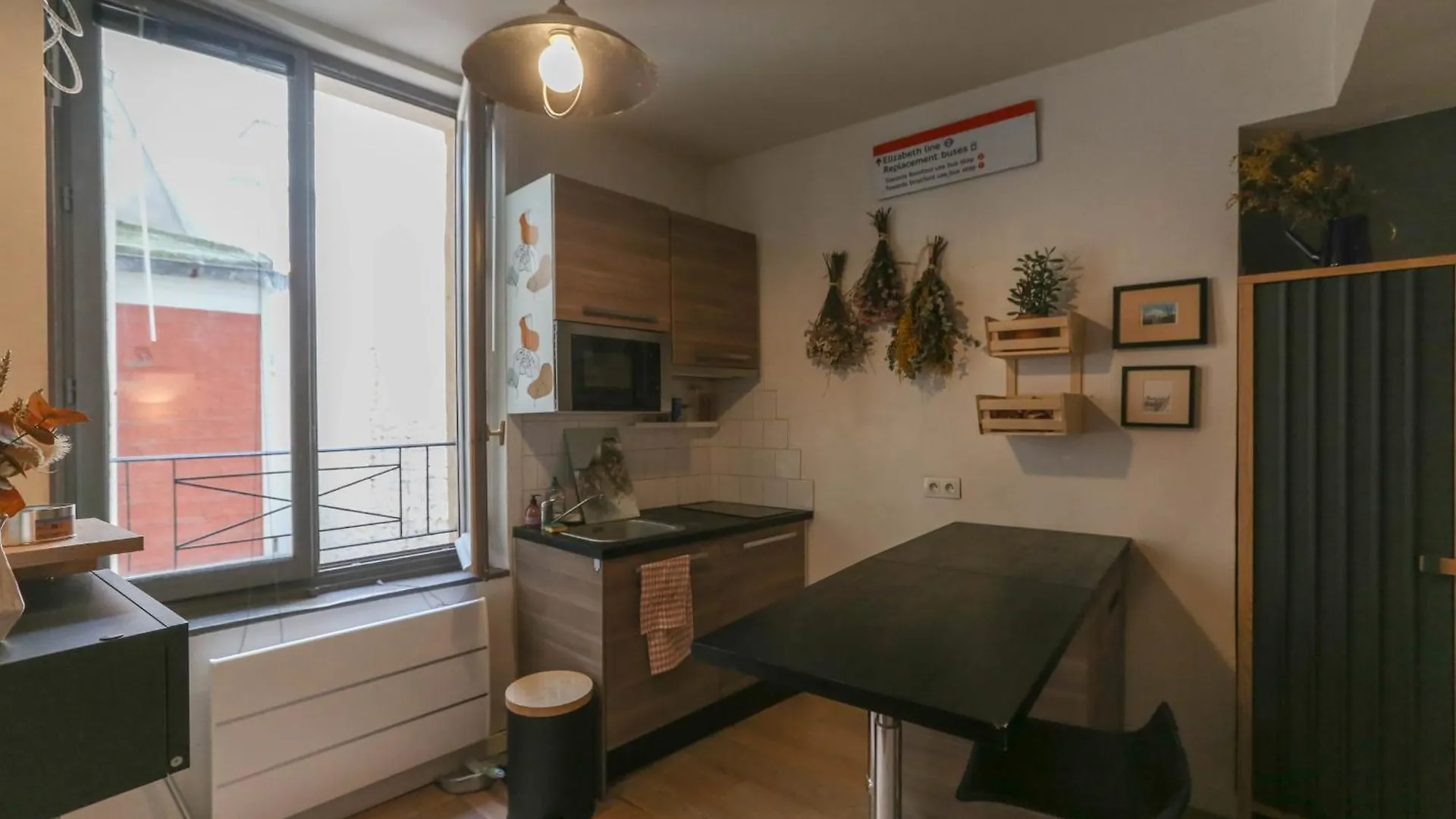 Lovely Studio For 2 Near The Marais Paris