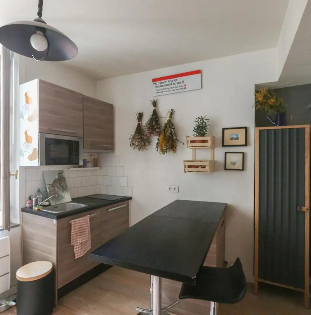 Lovely Studio For 2 Near The Marais Paris 0*,